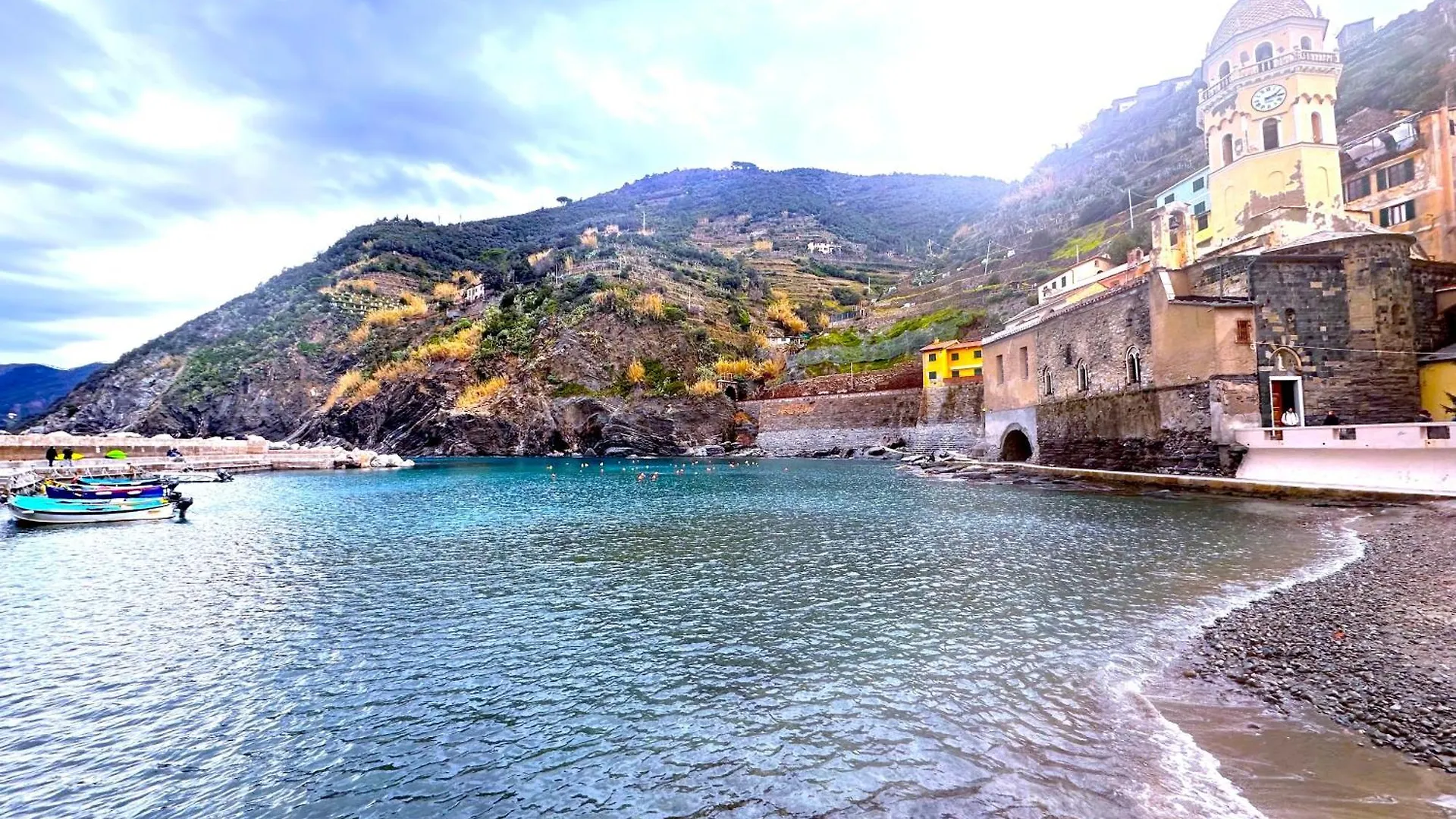 Marina Vernazza Design Rooms 0*,  Italy