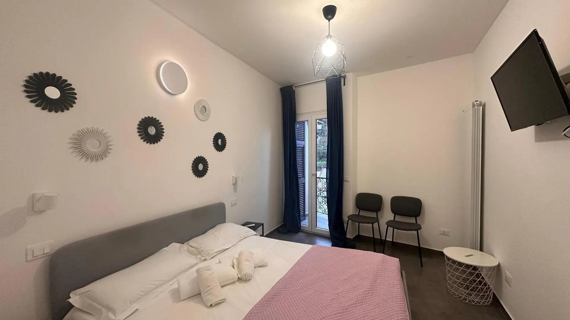 Marina Vernazza Design Rooms