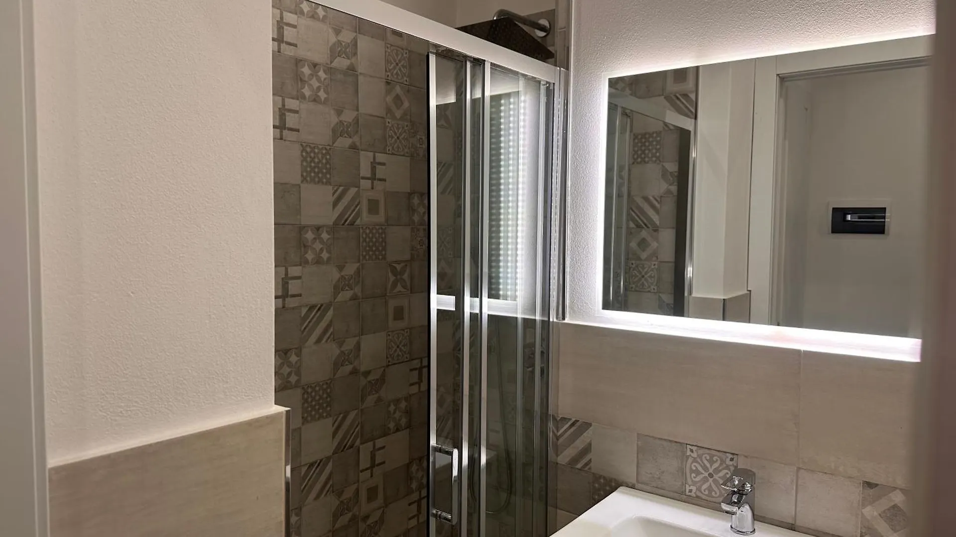 Marina Vernazza Design Rooms