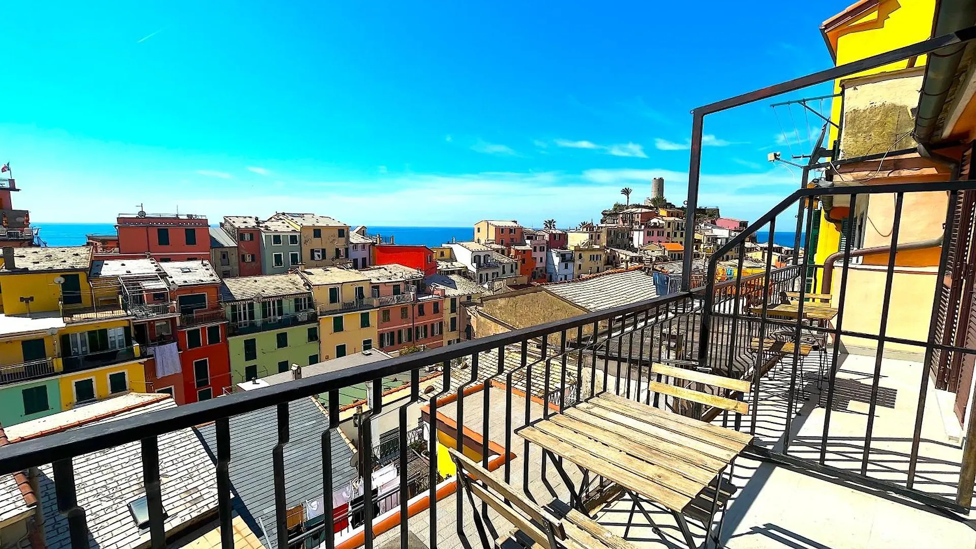 Marina Vernazza Design Rooms 0*,