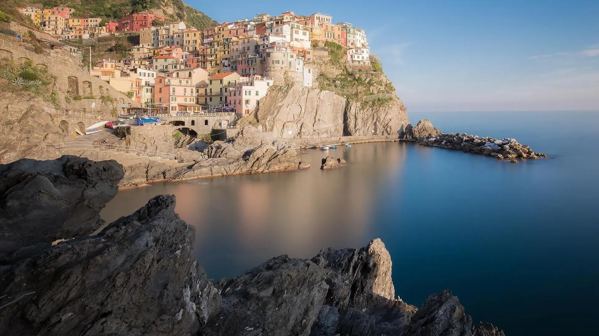 Marina Vernazza Design Rooms Italy